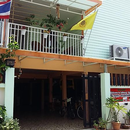 Jutharat Home Phra Nakhon Si Ayutthaya Exteriör bild