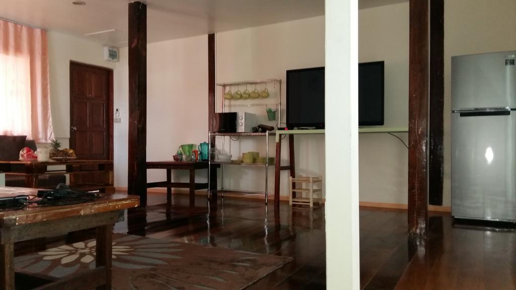 Jutharat Home Phra Nakhon Si Ayutthaya Exteriör bild
