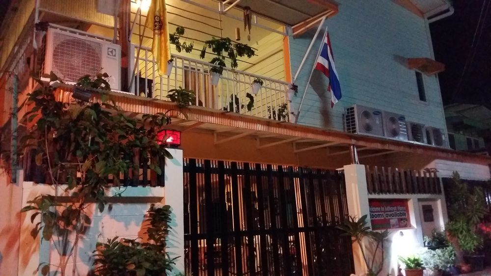 Jutharat Home Phra Nakhon Si Ayutthaya Exteriör bild